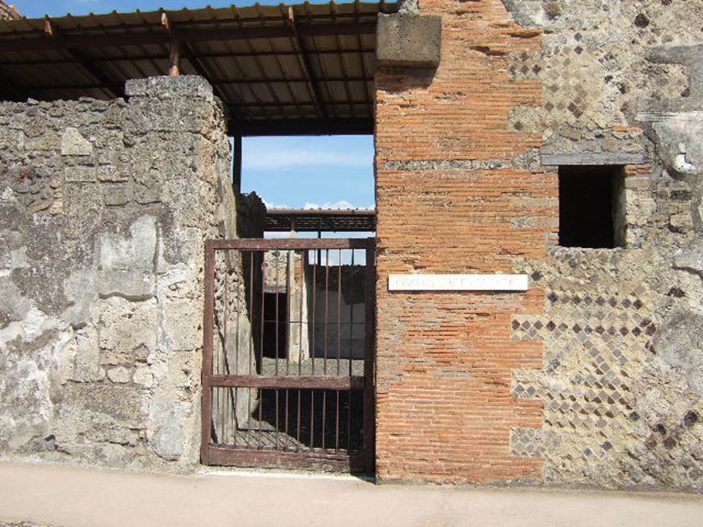 VI.9.7 Pompeii. May 2012. Exterior wall on Via Mercurio. Photo courtesy of Buzz Ferebee.