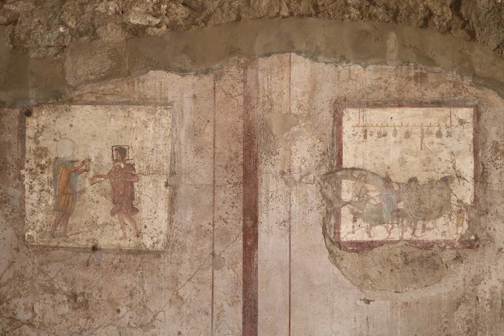 VI.10.1 Pompeii. December 2018. Two frescoes from south wall of rear room. Photo courtesy of Aude Durand.