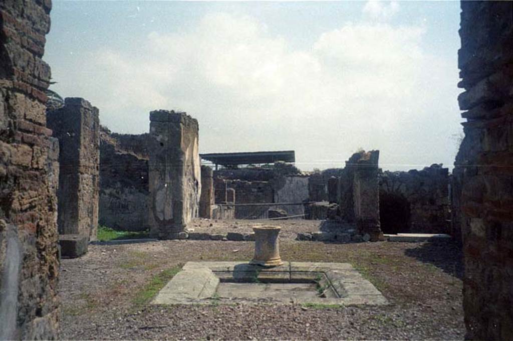 VI.10.7 Pompeii. 1937-39. Room 1, looking east across impluvium in atrium. Photo courtesy of American Academy in Rome, Photographic Archive. Warsher collection no. 1726a
