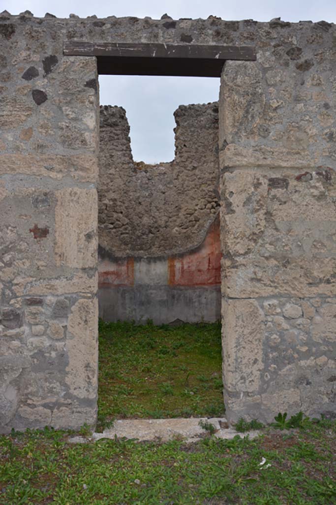 VI.11.9 Pompeii. October 2017. Doorway in west wall of atrium 3 into room 6.
Foto Annette Haug, ERC Grant 681269 DÉCOR

(PPM – room 6)
