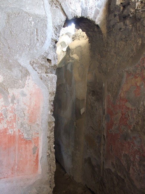 VI.11.9 Pompeii. December 2007. Room 20, doorway into tepidarium in south wall of apodyterium.