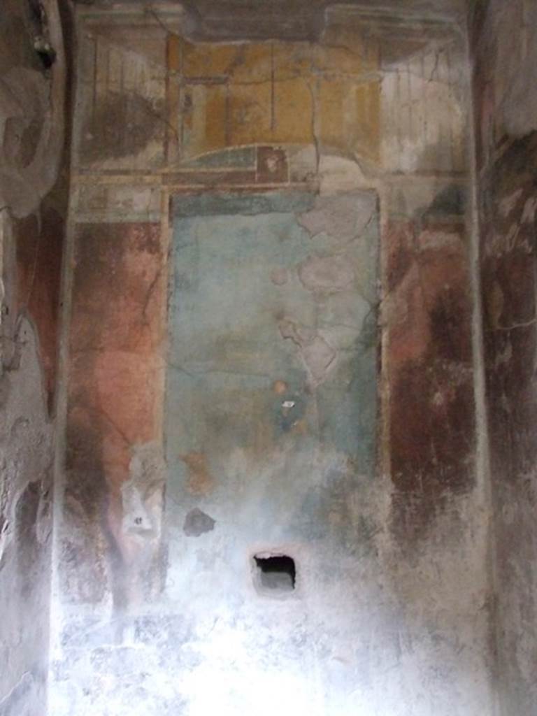 VI.11.9 Pompeii. December 2007. Room 22, painted wall plaster at south end of caldarium.
