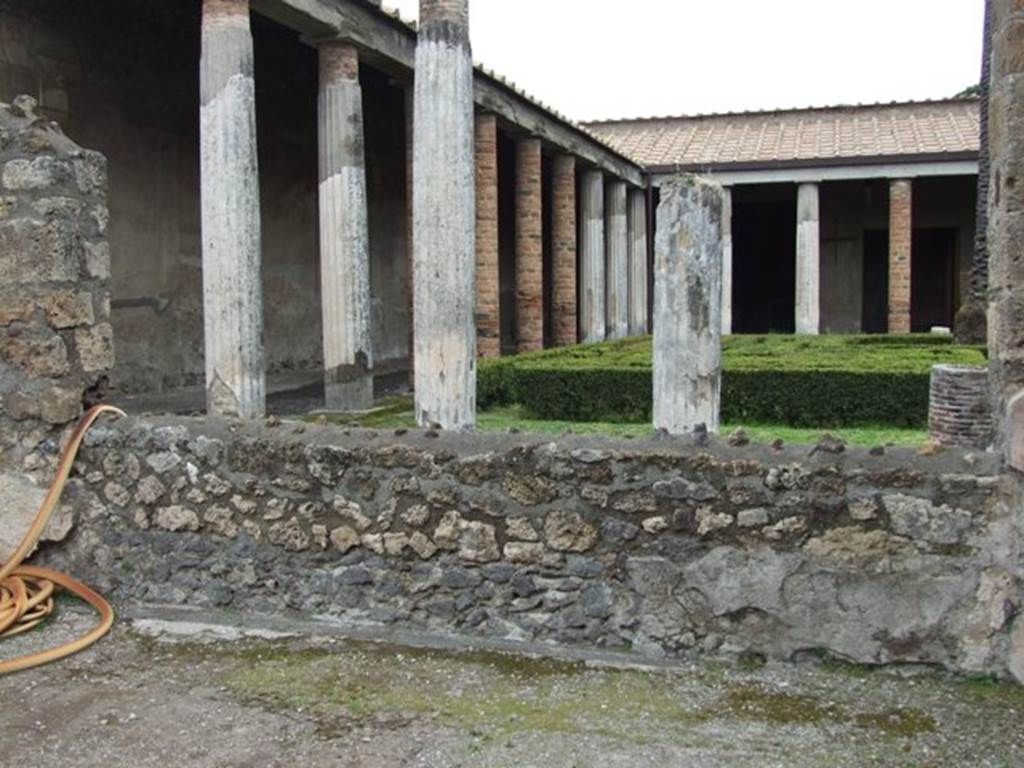 VI.11.10 Pompeii. March 2009. Room 35, north wall.