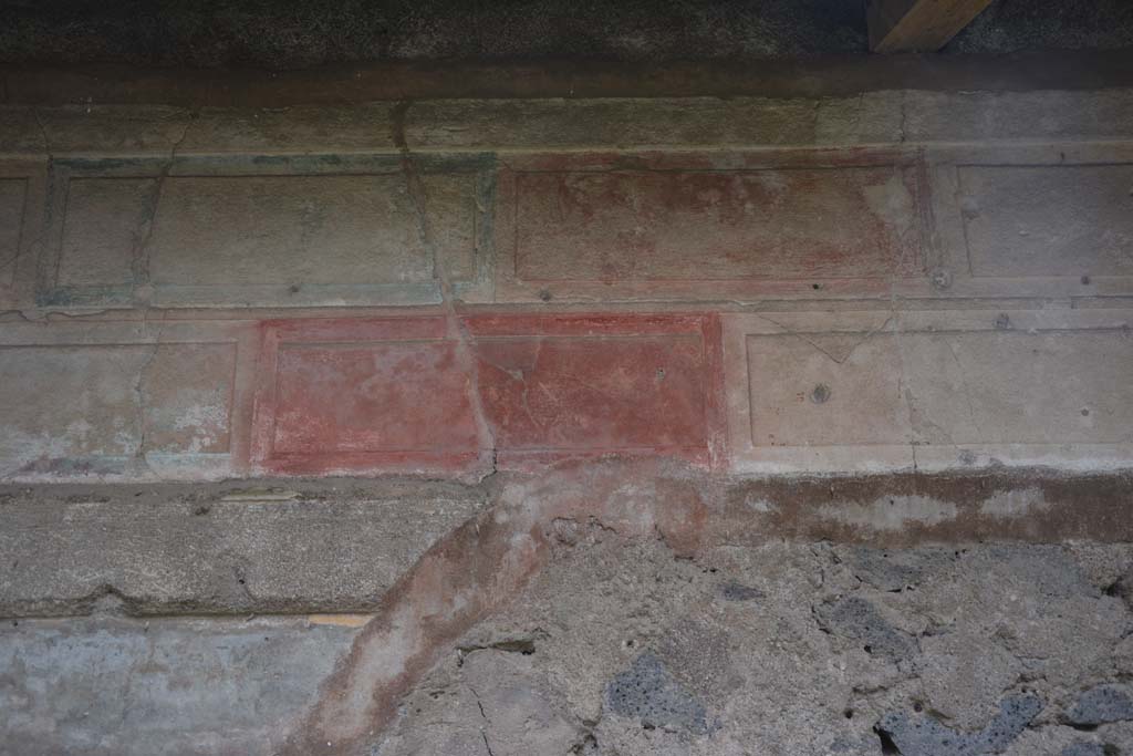 VI.11.10 Pompeii. October 2017. Room 24, detail from north-west corner.
Foto Annette Haug, ERC Grant 681269 DÉCOR
