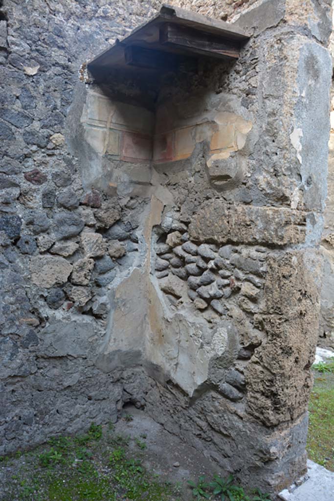 VI.11.10 Pompeii. October 2017. South-west corner of atrium.
Foto Annette Haug, ERC Grant 681269 DÉCOR
