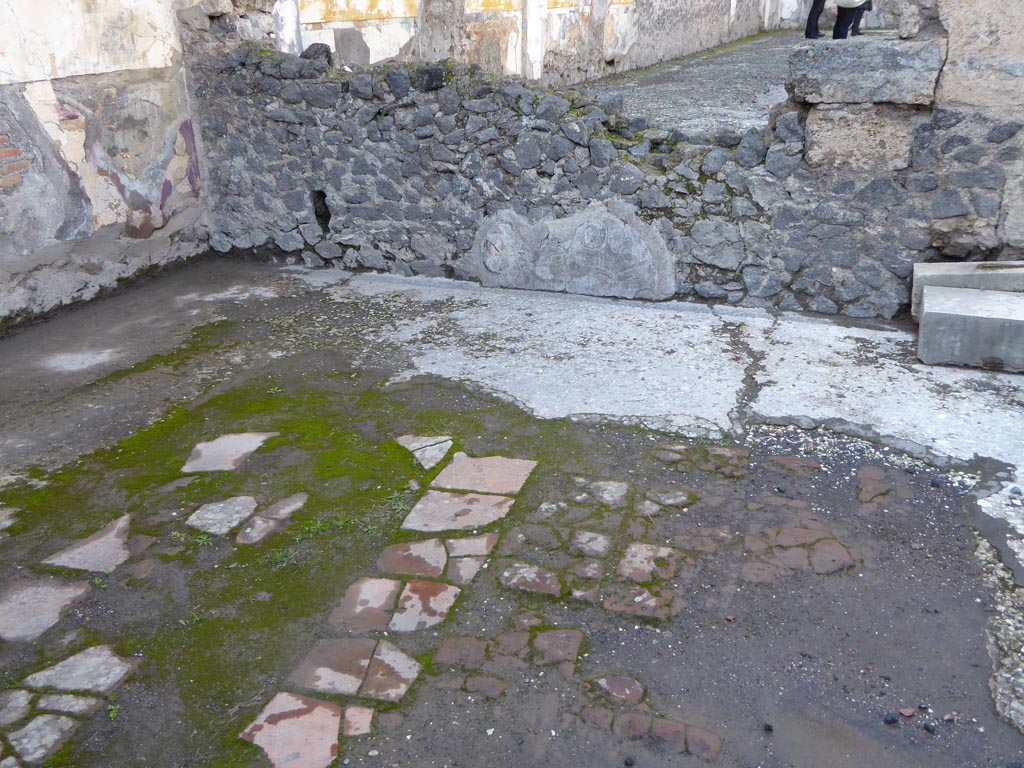 VI.12.2 Pompeii. January 2017. Room 35, looking north across flooring. 
Foto Annette Haug, ERC Grant 681269 DÉCOR.

