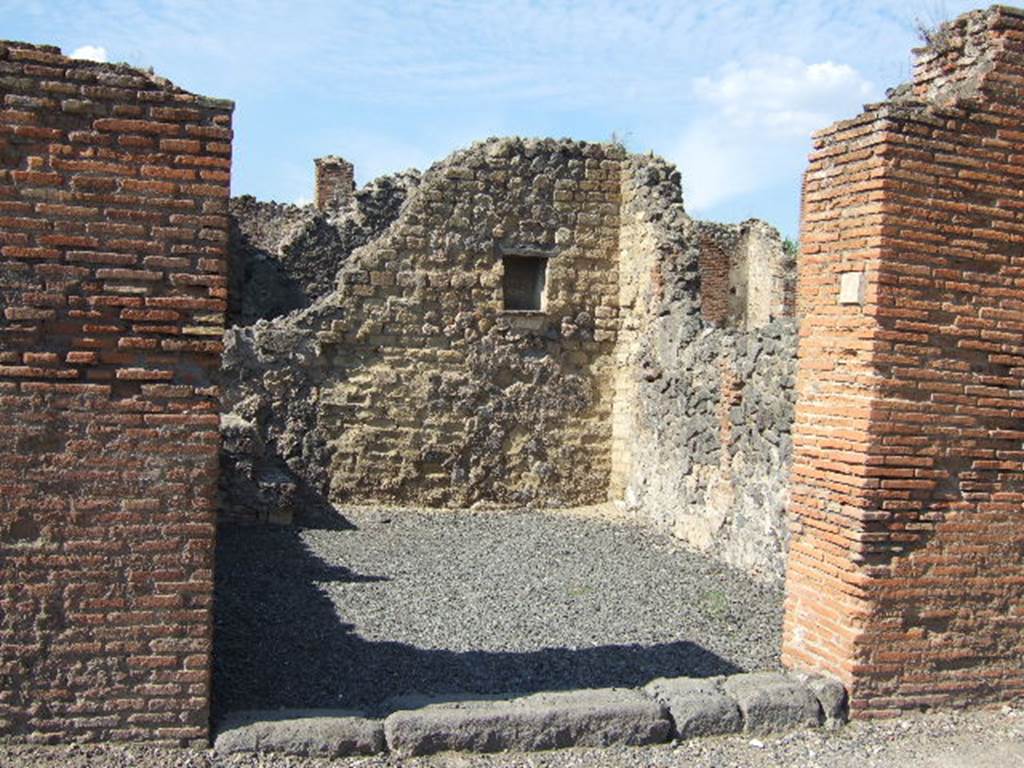 VI.14.4 Pompeii. October 2020. Looking north across shop area. Photo courtesy of Klaus Heese.