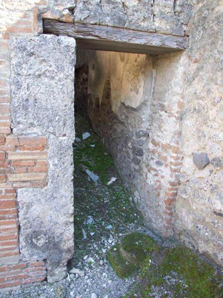 VI.14.20  Pompeii.  March 2009.  Room 12.  Small room on south side of room 4. 