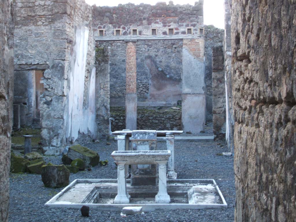 VI.14.22 Pompeii. December 2004. Room 1, atrium.
