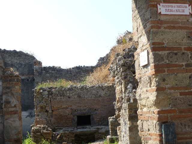 VI.14.32 Pompeii.  Entrance.