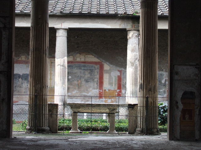 VI.15.1 Pompeii. December 2006. Looking north-west towards peristyle from atrium.