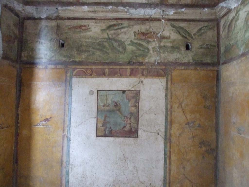 VI.15.1 Pompeii. December 2018. 
Central wall painting from north wall of bedroom on left of main entrance, Ariadne being abandoned by Theseus. 
Photo courtesy of Aude Durand.
