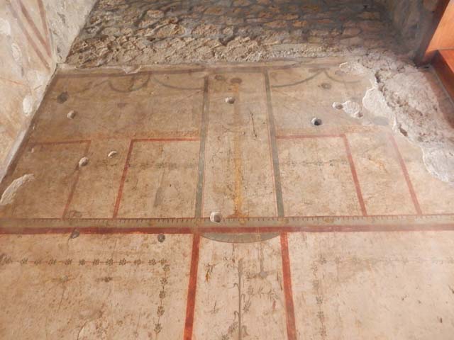 VI.15.1 Pompeii. May 2017. Painted panel from east end of south wall. Photo courtesy of Buzz Ferebee.
