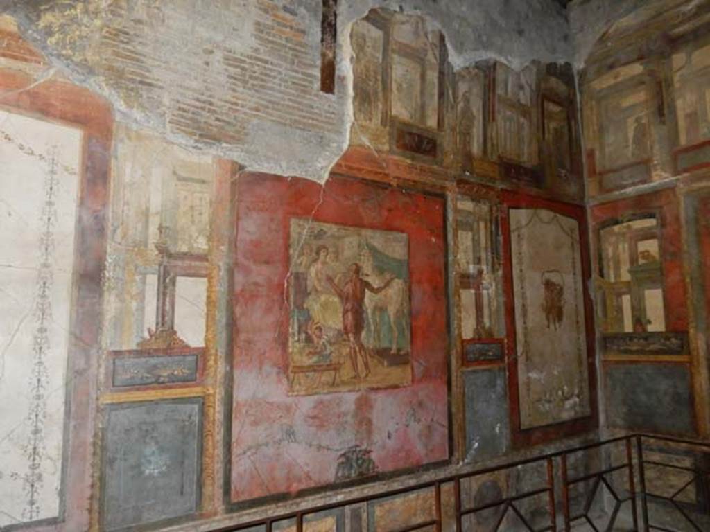 VI.15.1 Pompeii. May 2017. Lower north wall of exedra. Photo courtesy of Buzz Ferebee.

