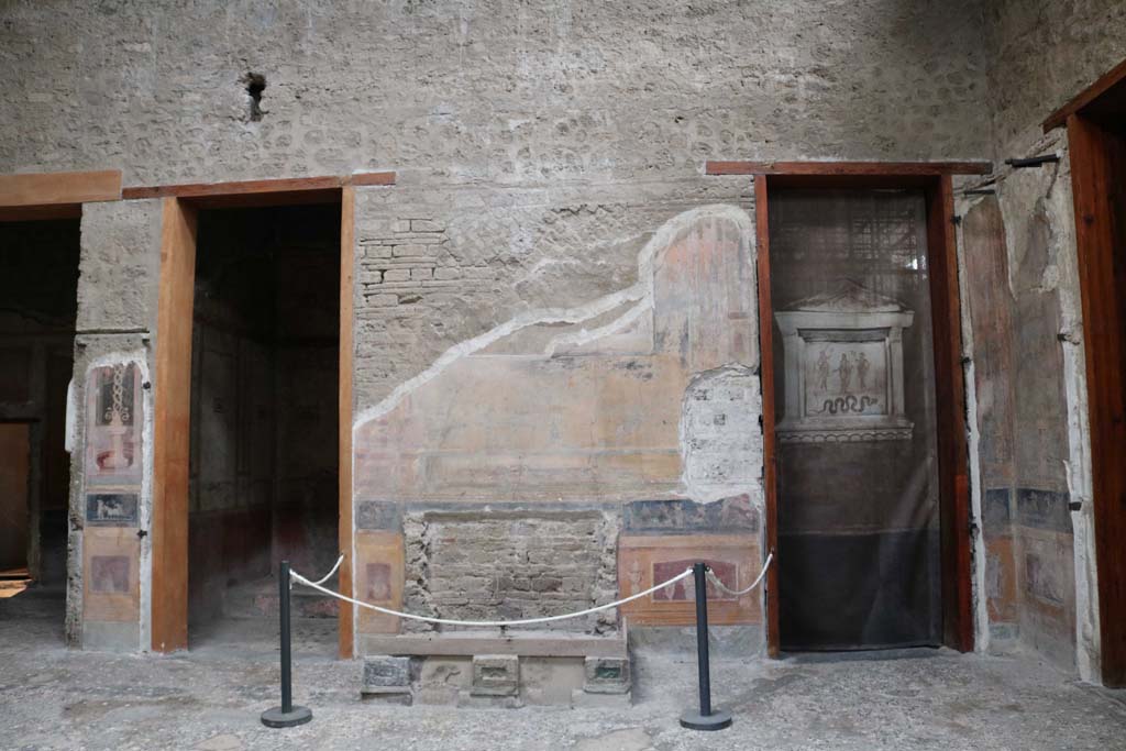 VI.15.1 Pompeii. December 2018. Looking towards north wall of atrium at east end. Photo courtesy of Aude Durand.