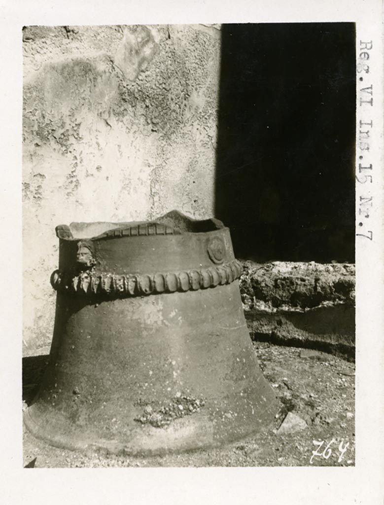 VI.15.7 Pompeii. 1937-39. Terracotta puteal for the cistern mouth. Photo courtesy of American Academy in Rome, Photographic Archive. Warsher collection no. 764.
