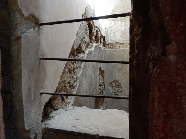 VI.15.8 Pompeii. May 2015. Detail of remains of a staircase in the plasterwork on the north wall. Photo courtesy of Buzz Ferebee.

