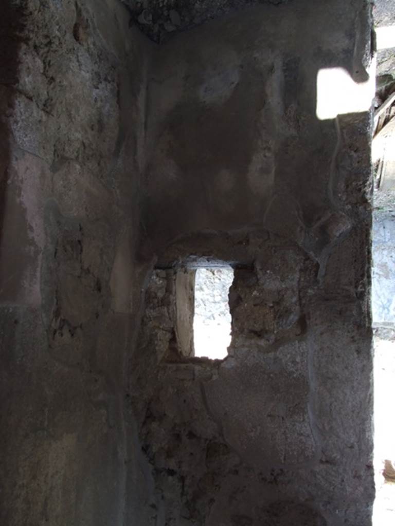 VI.15.9 Pompeii. March 2009. East wall of atrium on north side of entrance corridor.