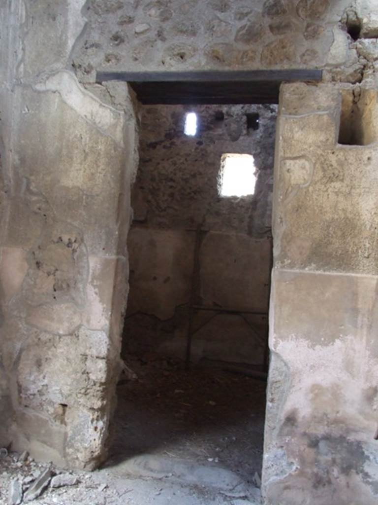 VI.15.9 Pompeii. March 2009. Doorway to cubiculum in north-east corner of atrium.