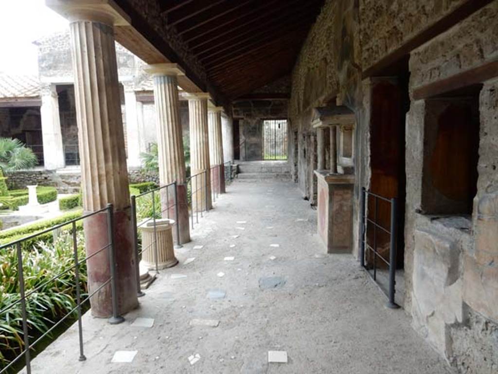 VI.16.7 Pompeii. May 2016. Room F, north portico, looking west. Photo courtesy of Buzz Ferebee.
