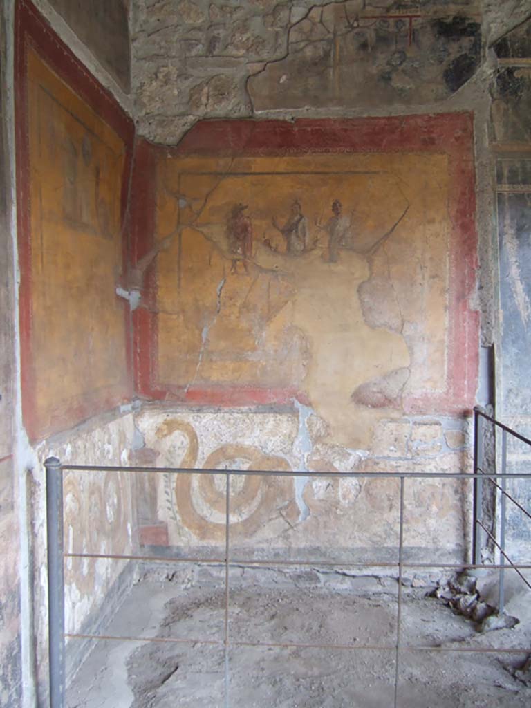 VI.16.7 Pompeii. May 2016. Room F, painting of the gods from the south wall.
Photo courtesy of Buzz Ferebee.
