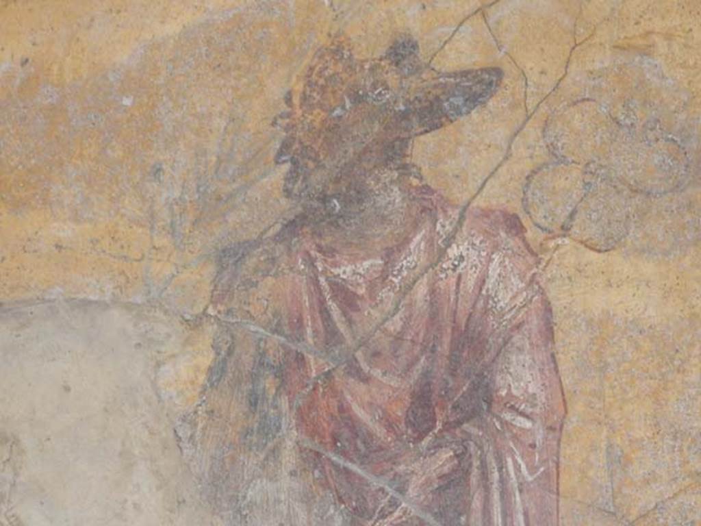 VI.16.7 Pompeii. May 2016. Room F, painting of small figure of Harpocrates, Isis and Osiris/Serapides. Photo courtesy of Buzz Ferebee.
