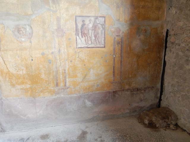 VI.16.15 Pompeii. December 2006.  
West wall of room G with central wall painting of the arrival of Dionysus on Naxos where Ariadne is sleeping.
