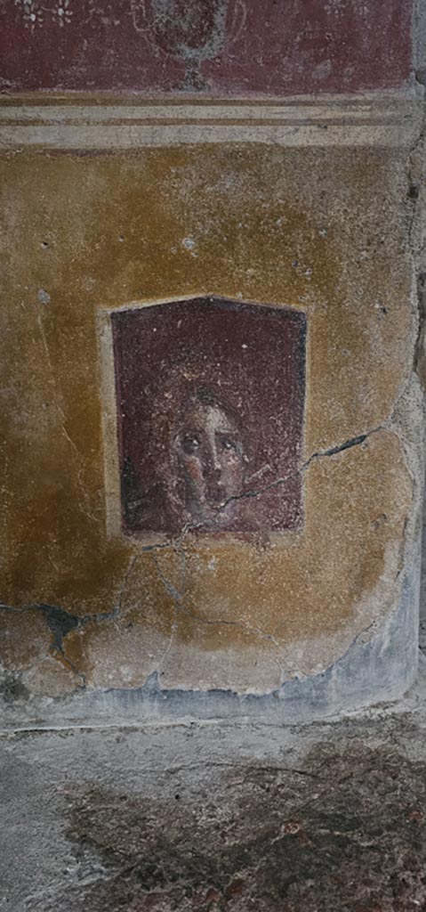 VI.16.15 Pompeii. December 2023.
Detail from west side of atrium B. Photo courtesy of Miriam Colomer.
