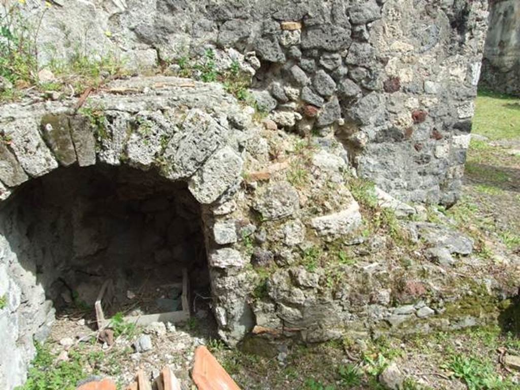 VI.16.27 Pompeii. March 2009. Room F, small cupboard or recess, under landing of staircase to upper floor.