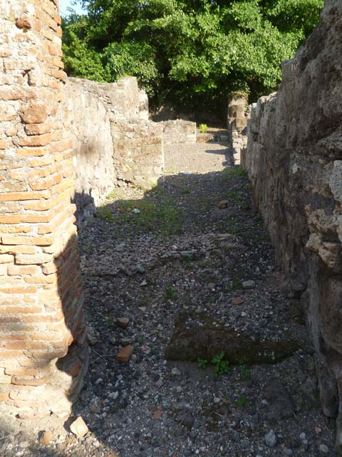 VI.17.1 Pompeii. May 2011.Looking south along corridor at rear in south-west corner, leading towards VI.17.3/4.