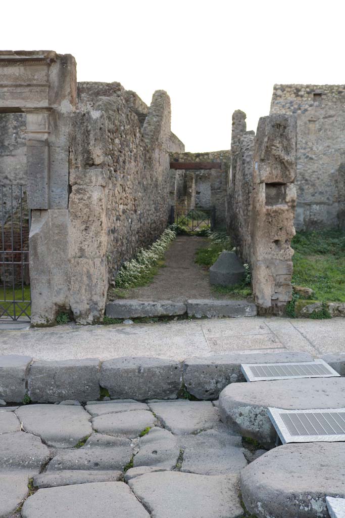 VII.1.18 Pompeii. December 2018. 
Looking west from Via Stabiana. Photo courtesy of Aude Durand.
