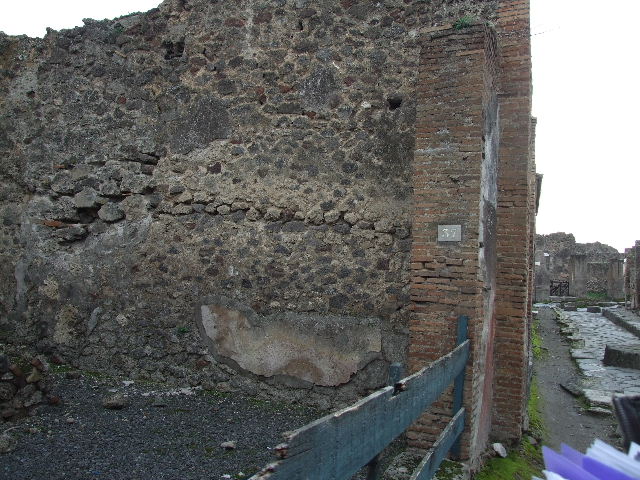 VII.1.37 Pompeii. October 2009. Looking towards west wall. Photo courtesy of Jared Benton.
