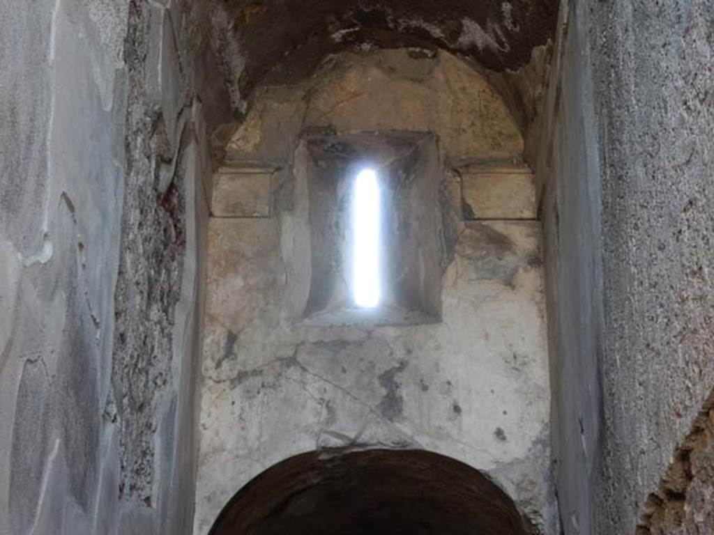 VII.1.48 Pompeii. May 2015. Lunette in upper walls of corridor K of Stabian Baths. Photo courtesy of Buzz Ferebee.