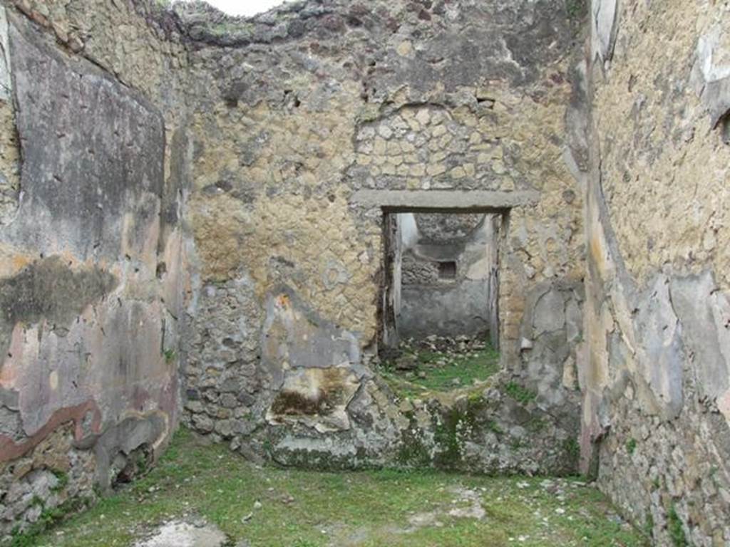 VII.2.14 Pompeii.  March 2009. Tablinum.  West wall with window to small garden.