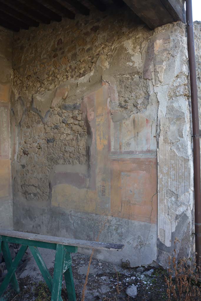 VII.2.16 Pompeii. October 2019. Exedra 17, looking towards west wall.
Foto Annette Haug, ERC Grant 681269 DCOR.
