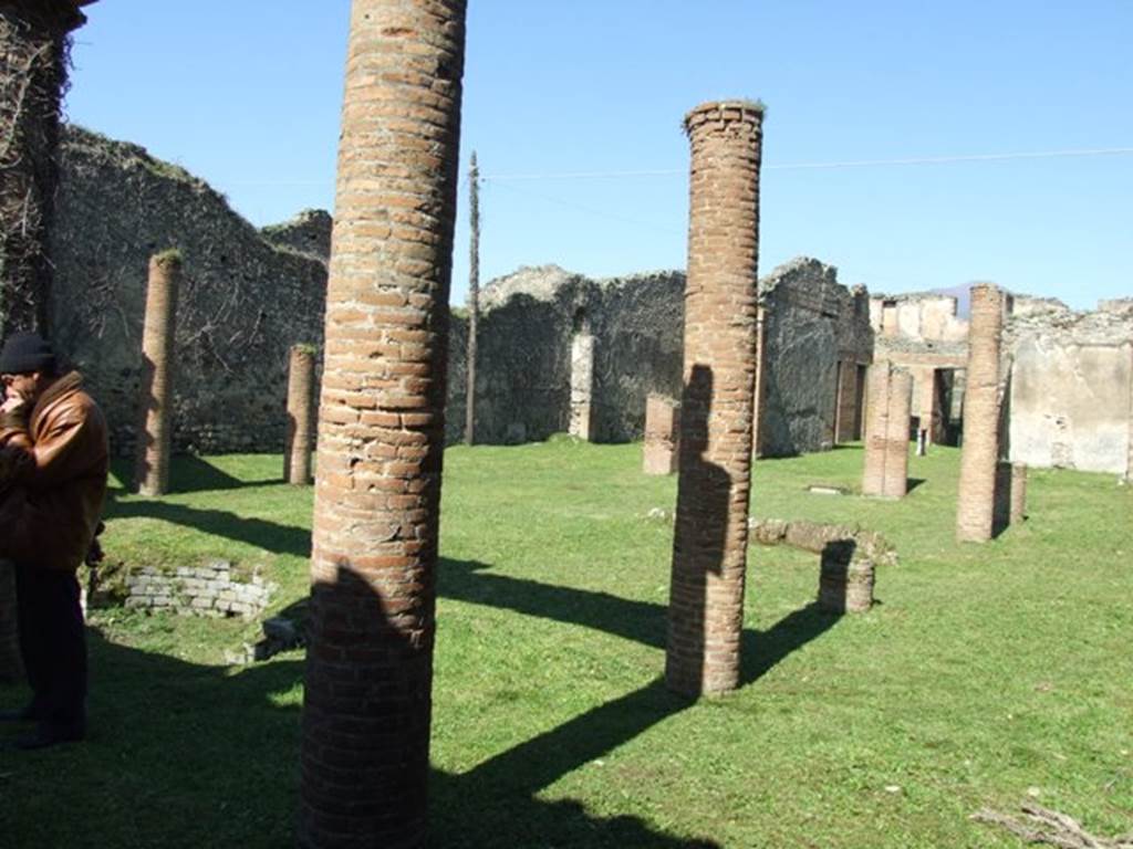 VII.2.18 Pompeii. March 2009. Looking north-west from south portico across peristyle garden.