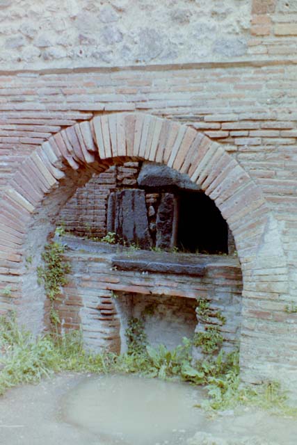VII.2.22 Pompeii. November 1958. Looking west along north wall of bakery towards entrance. 
Photo courtesy of Rick Bauer.
