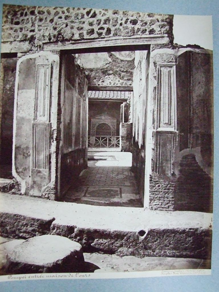 VII.2.45 Pompeii. 1888. Watercolour by Luigi Bazzani.
Looking towards entrance doorway, and painted east wall of entrance corridor.
Photo © Victoria and Albert Museum. Inventory number 113-1889.
