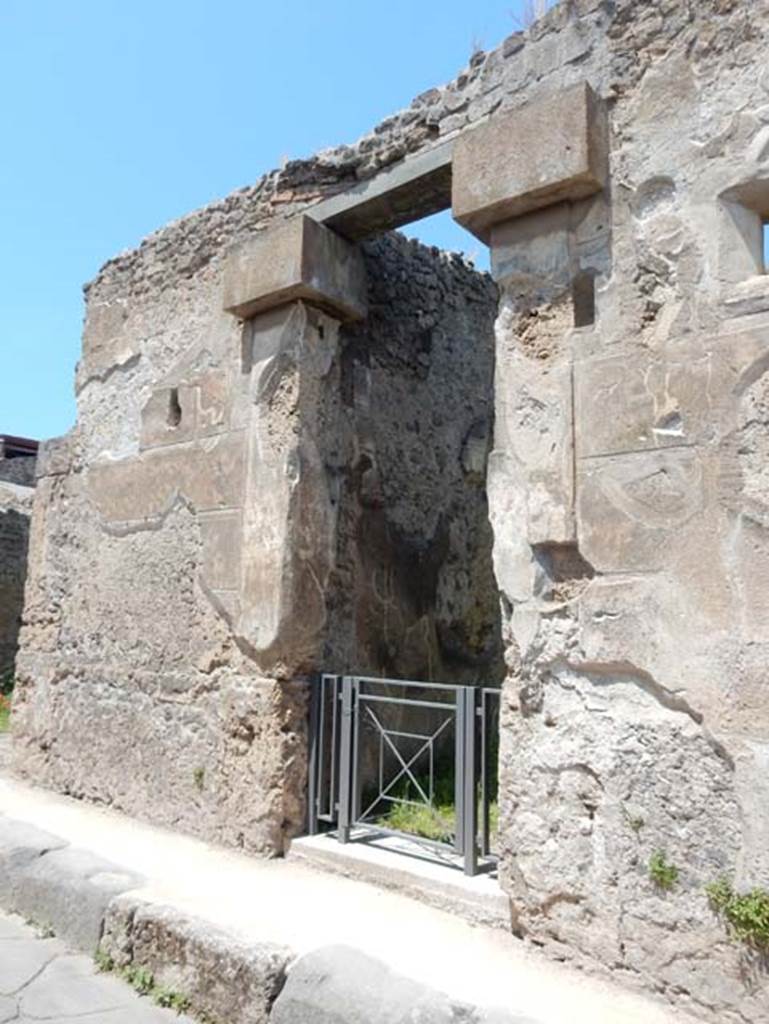 VII.2.51 Pompeii, May 2018. Entrance doorway. Photo courtesy of Buzz Ferebee.