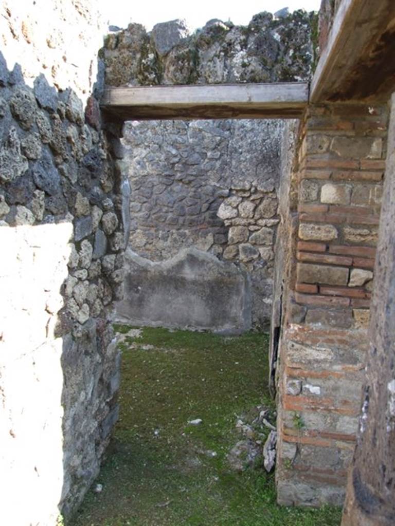 VII.4.31 Pompeii.  March 2009.  Entrance to Room 35.  