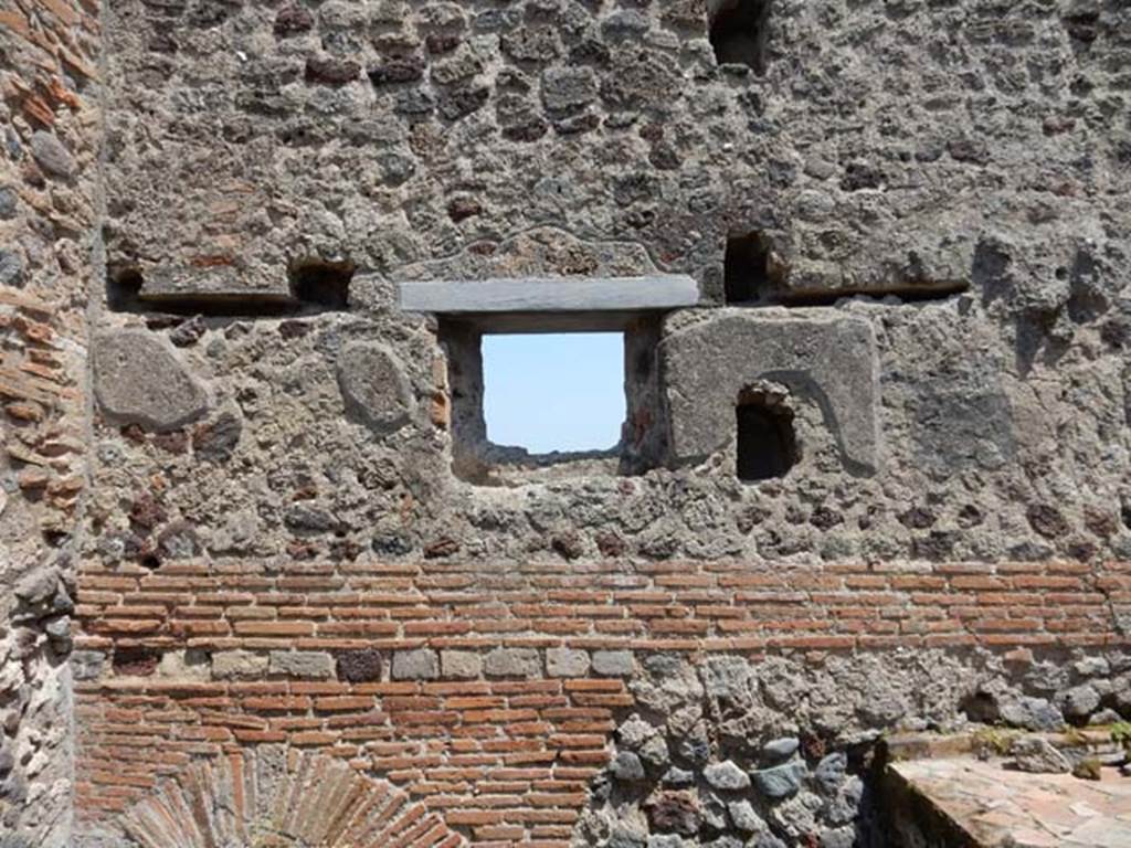 VII.4.48 Pompeii. May 2015. Room 7, supports in north-east corner of kitchen.
Photo courtesy of Buzz Ferebee.

