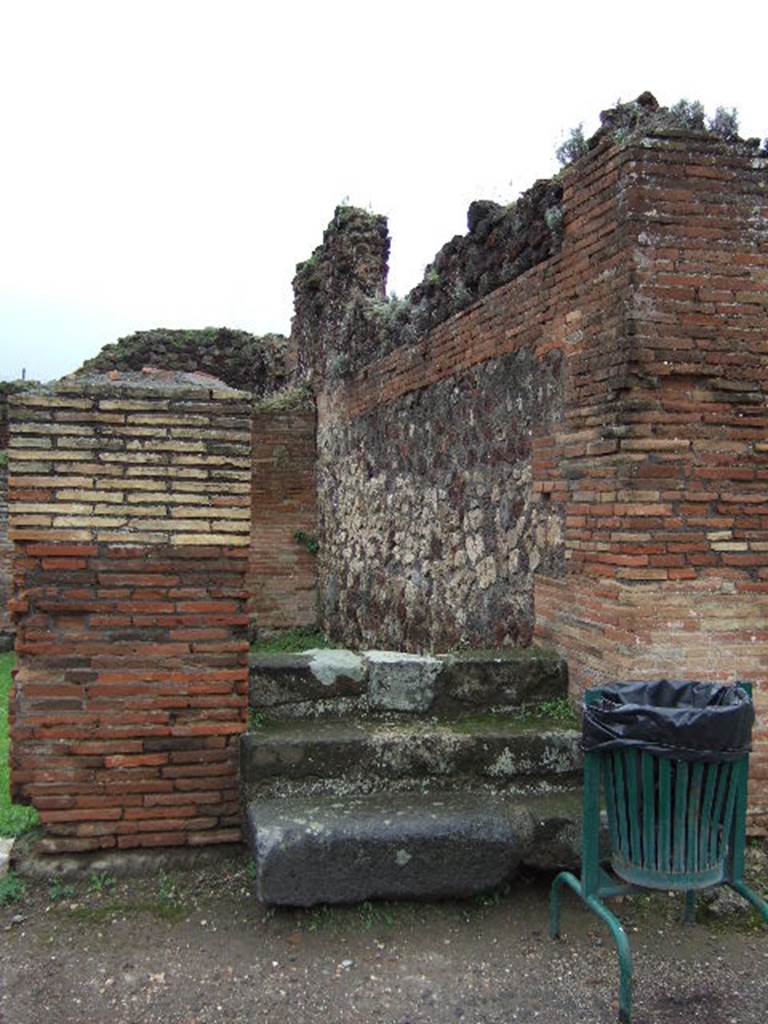 VII.6.13 Pompeii. December 2005. Steps to upper floor, looking south. 

