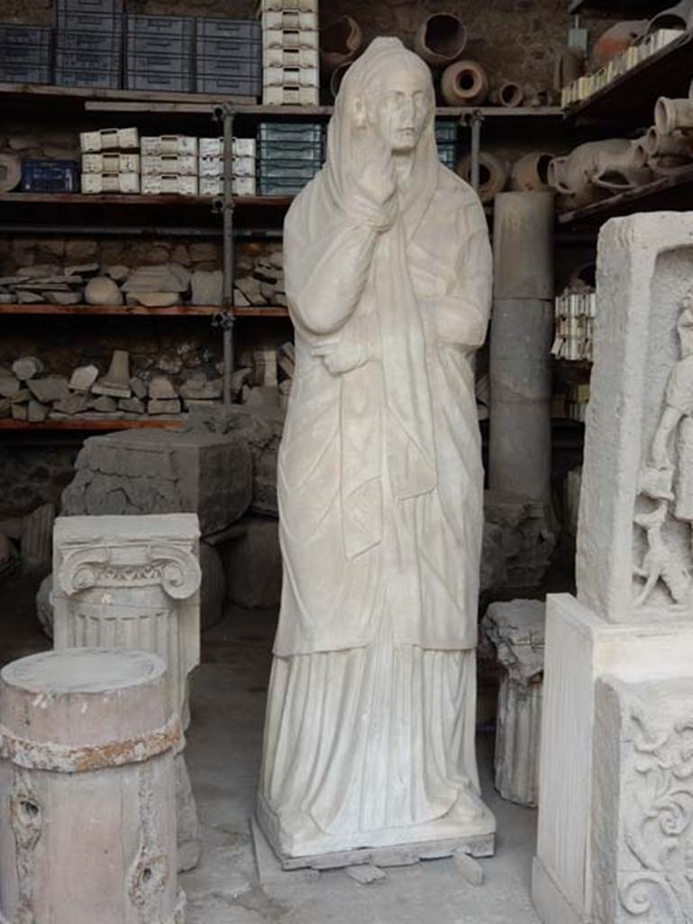 VII.7.29 Pompeii. May 2015. Statue in storage from the Via dei Sepolcri, near Herculaneum Gate.
Photo courtesy of Buzz Ferebee.



