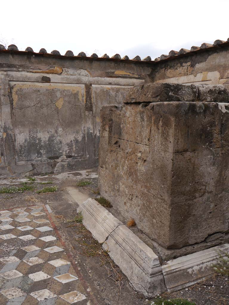 VII.7.32 Pompeii. May 2018. Foundations on north side. Photo courtesy of Buzz Ferebee.