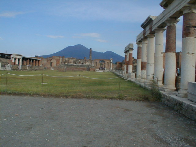 VII.8 Pompeii Forum. September 2004. Looking north along the east side.
