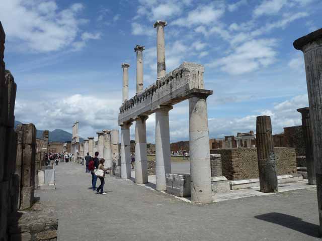 VII.8 Pompeii Forum. March 2019. Looking east along south portico of Forum. 
Foto Anne Kleineberg, ERC Grant 681269 DÉCOR.
