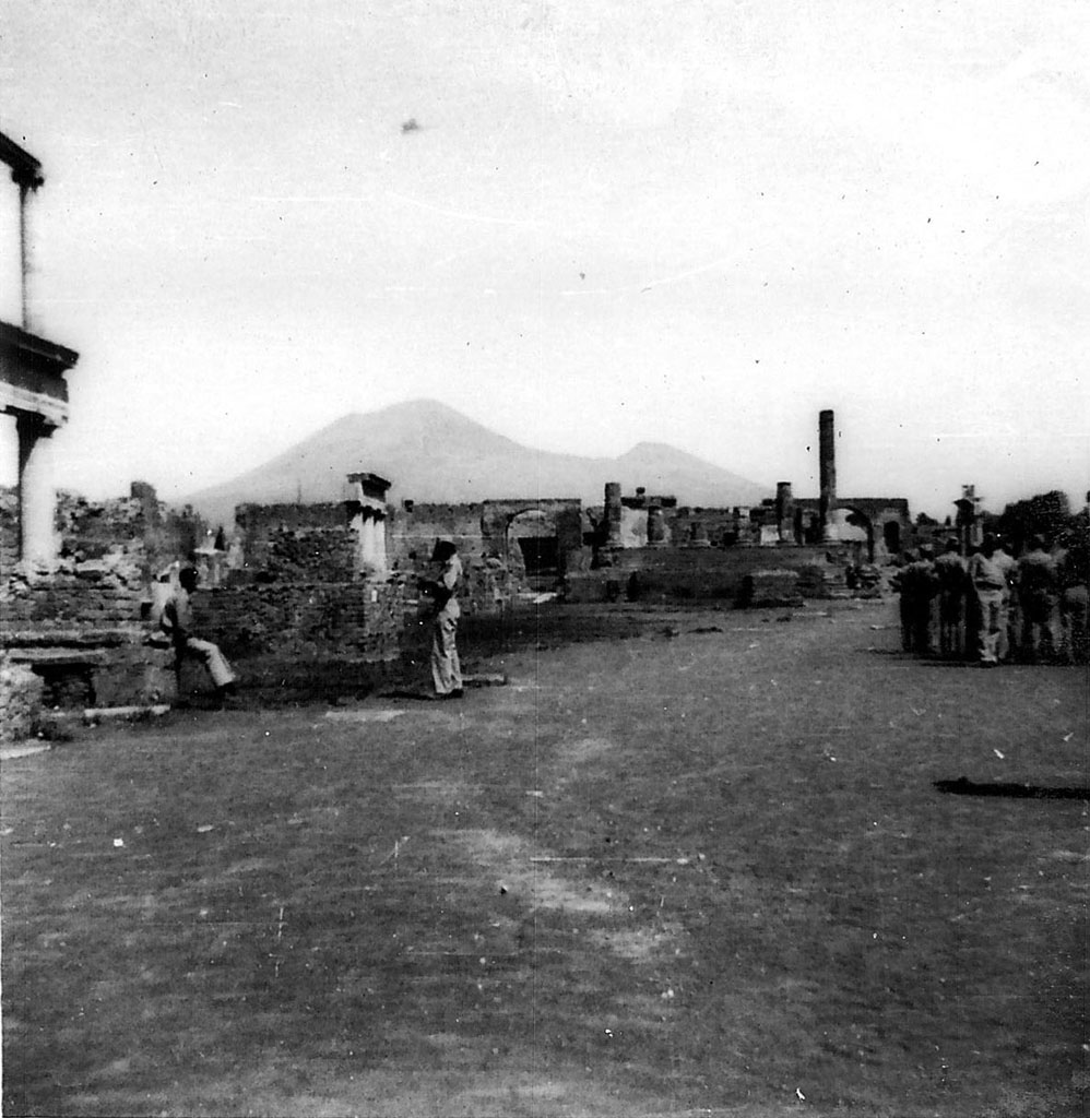 VII.8 Pompeii Forum. 1958 photograph. Looking north along the west side towards the Temple of Jupiter.  Photo courtesy of Rick Bauer.