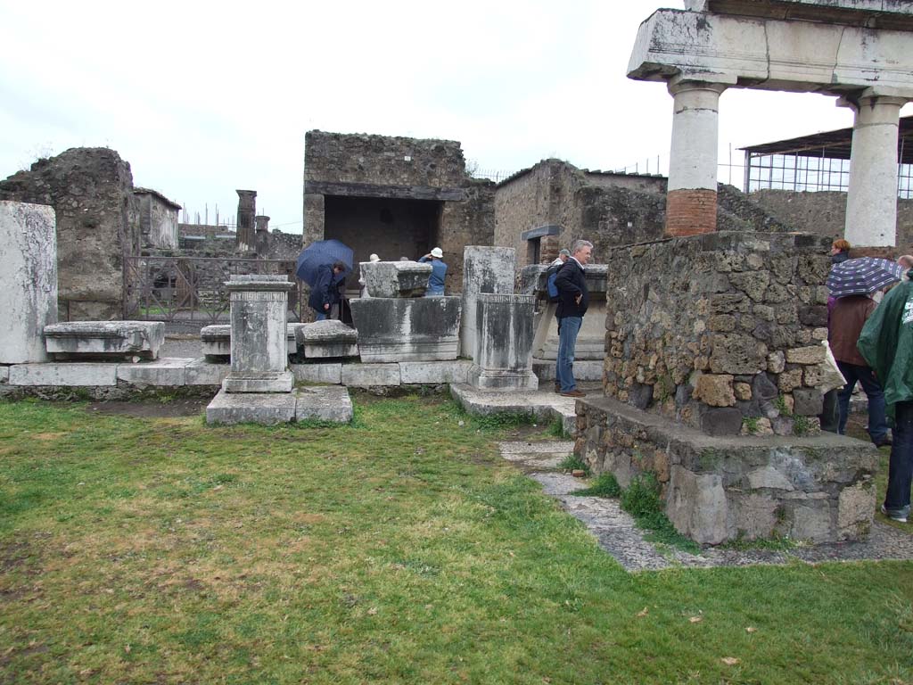 VII.8.Pompeii Forum. May 2010. Statue bases along the west side of the Forum, looking south.