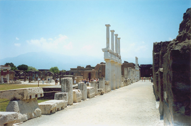 VII.8 Pompeii Forum. c.1909. Looking south along the west side. Photo courtesy of Rick Bauer.