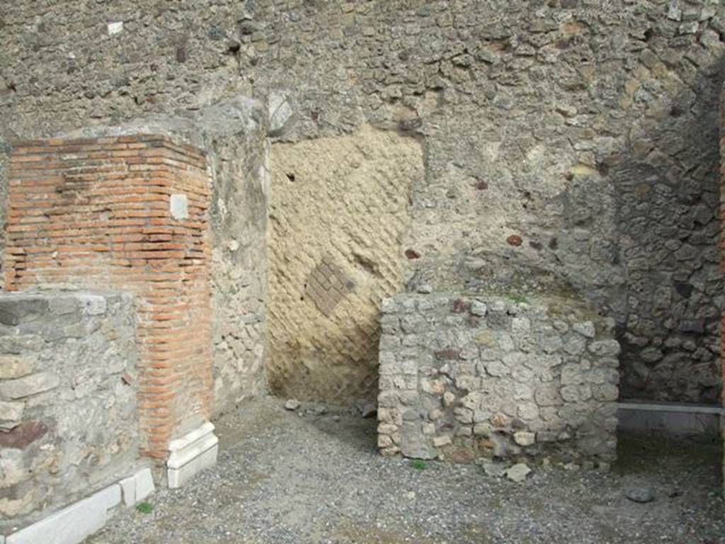 VII.9.4 Pompeii. December 2007. North-east corner.
